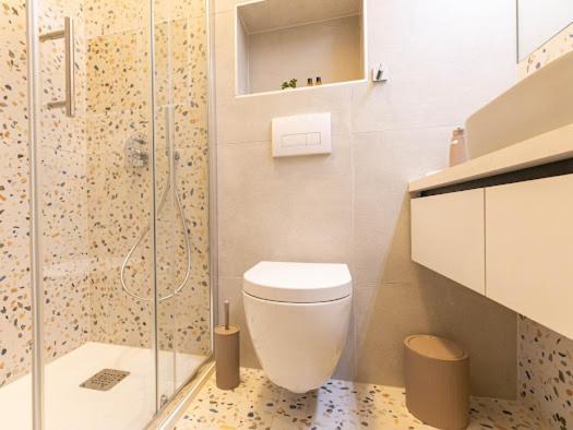 Polai Park Apartments Экстерьер фото