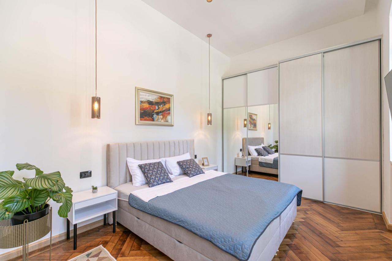 Polai Park Apartments Экстерьер фото